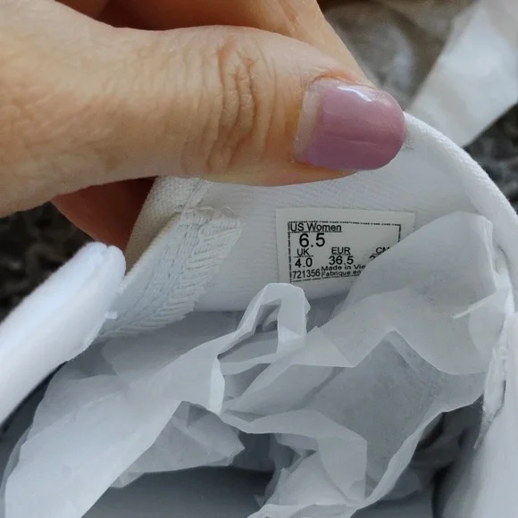 Vans White Asher Size 6.5 - Picture 4 of 9